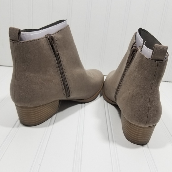 Lauren Conrad Boots - Picture 3 of 6